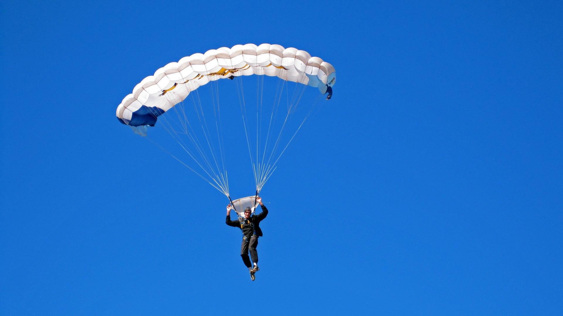 澳大利亚男篮在奥运预选赛中突出重围，奋勇前行