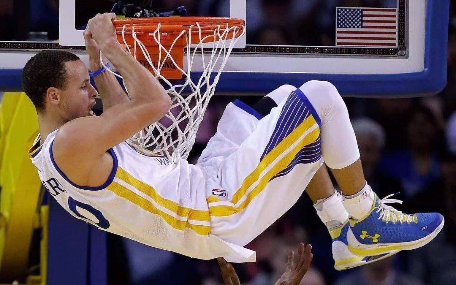 里夫斯身价飙升!美媒晒NBA30队最大挑战:火箭队三分勇士队自满,里弗斯3_1被翻盘几次